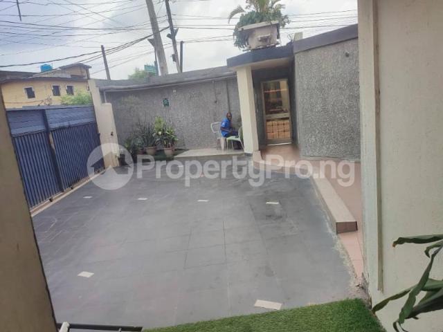 House for rent in Ikeja , Abuja