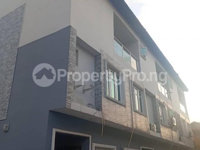 House for sale in Surulere