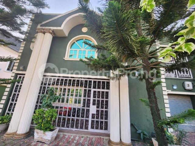 Duplex for sale in Alimosho, Abuja