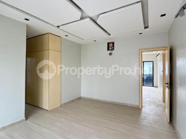 House for sale in Shomolu, Abuja