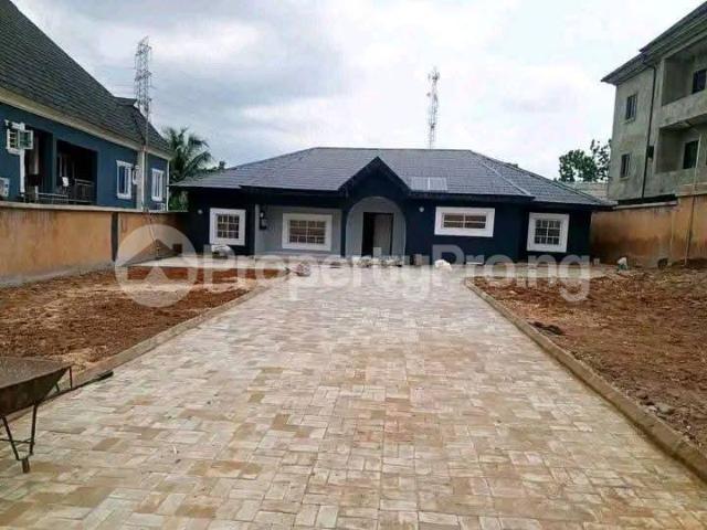 Bungalow for sale in Obafemi Owode, Ogun