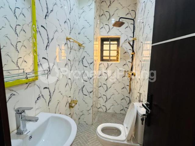 House for sale in Shomolu, Abuja