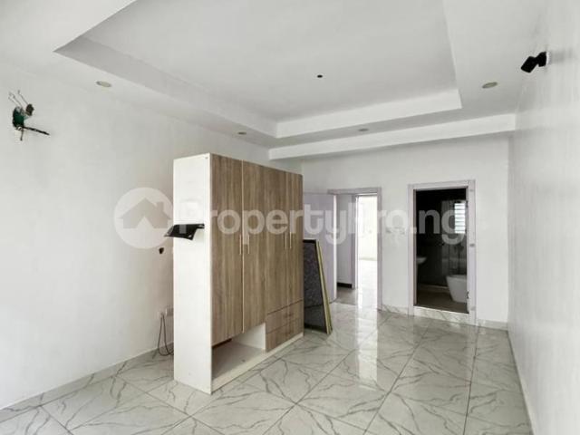 House for sale in Surulere , Abuja