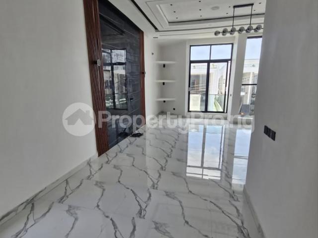 Duplex for sale in Eti Osa, Abuja