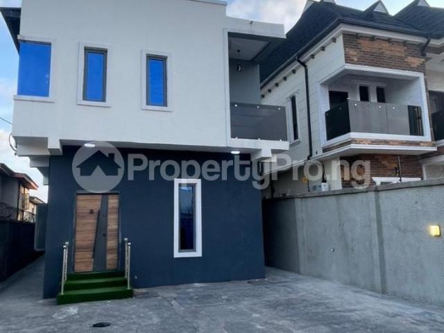 Duplex for sale in Alimosho, Abuja