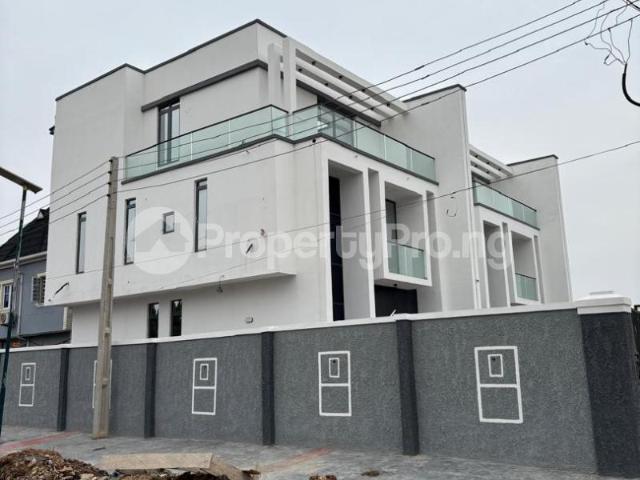 Duplex for sale in Alimosho, Abuja