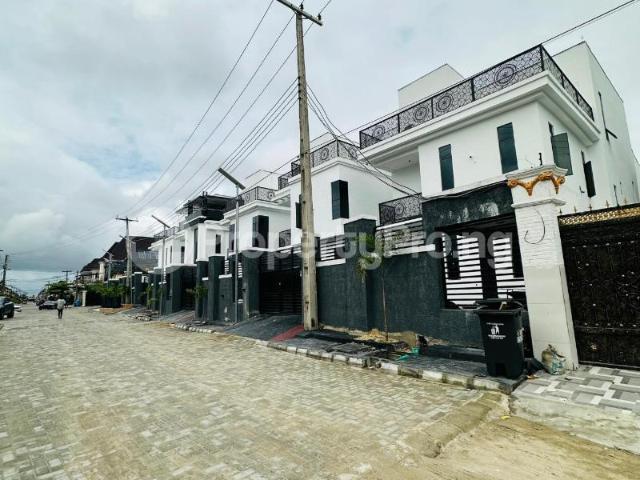 Duplex for sale in Amuwo Odofin, Abuja