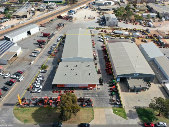 Warehouse for sale in Mildura, Victoria