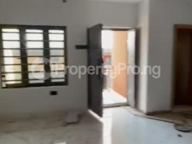 House for sale in Surulere