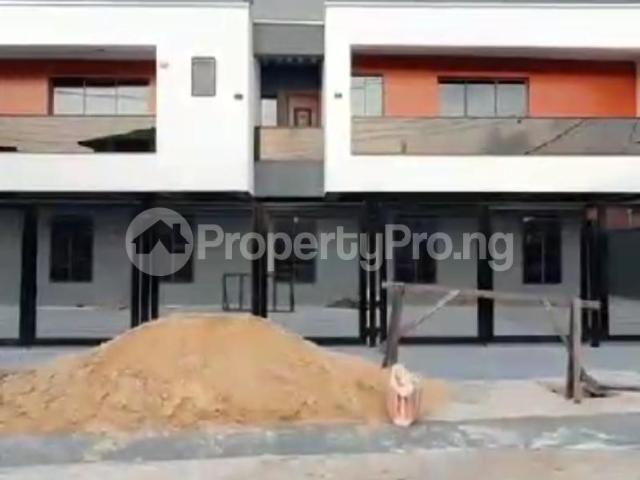 House for sale in Surulere