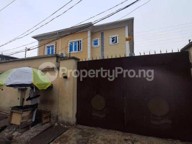 House for sale in Surulere