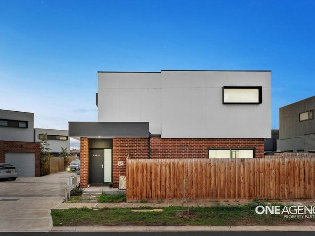 Townhouse for sale in Camerons Creek, Victoria