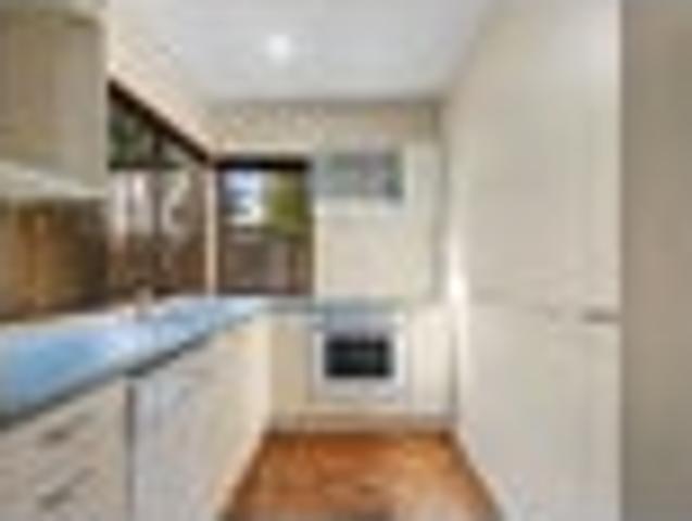 Townhouse for sale in Heathcote, Canterbury