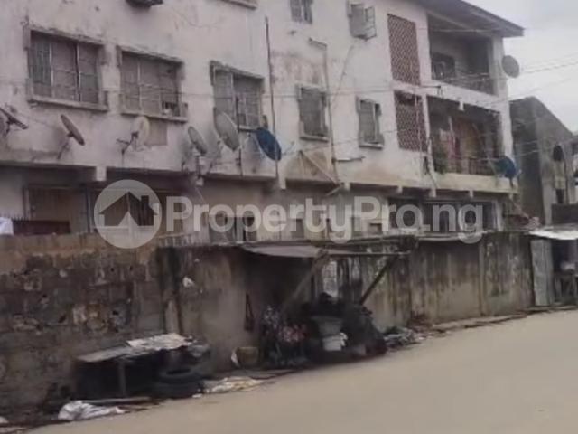House for sale in Surulere