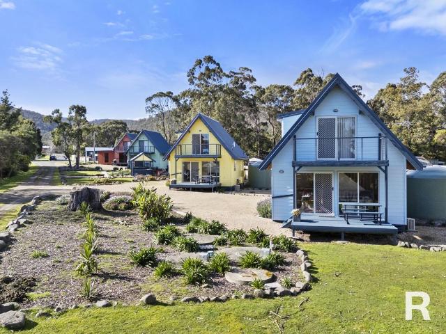 Villa for sale in Taranna, Tasmania
