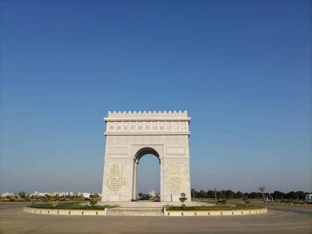 Land for sale in Multan, Islamabad Capital Territory
