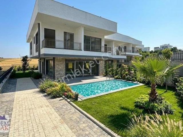 Tepecik, Büyükçekmece içerisinde kiralık Villa