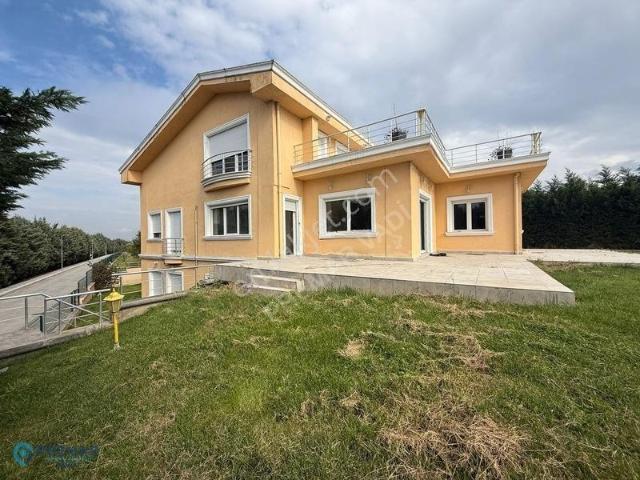 Doğa Evleri, Büyükçekmece içerisinde kiralık Villa