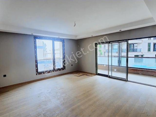 Pendik, İstanbul içerisinde satılık mülk