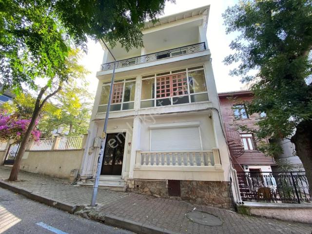 Nizam Mahallesi, Adalar içerisinde kiralık mülk