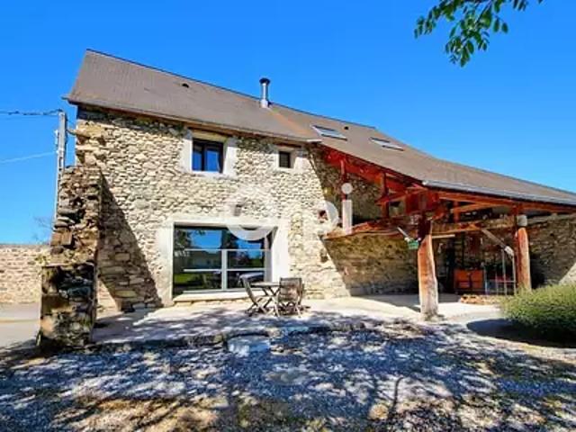 Maison vente à Oloron-Sainte-Marie, Buziet