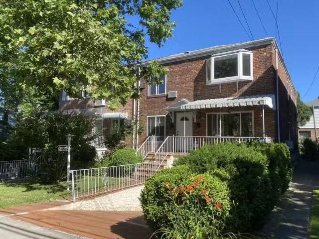 House for rent in Queens, Arverne