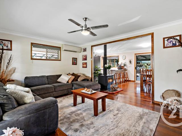 Cottage for sale in Burpengary East, Queensland