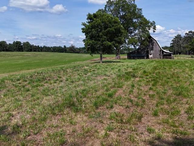 Farm for sale in McMinnville, Middle Tennessee