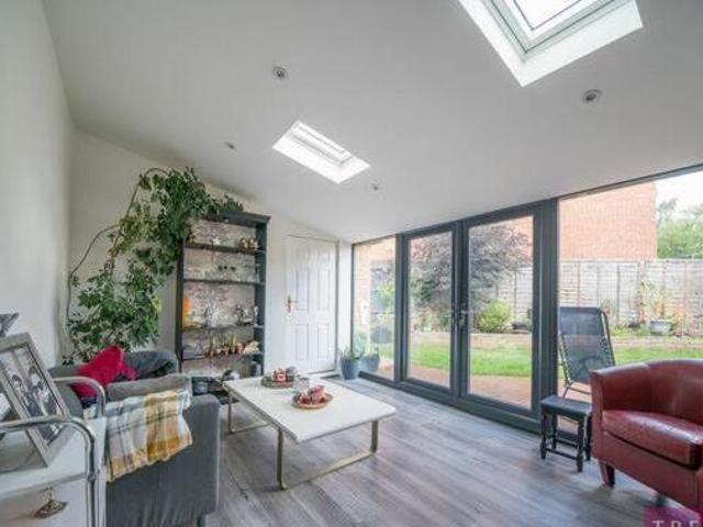 House for sale in Batchworth, Hertfordshire