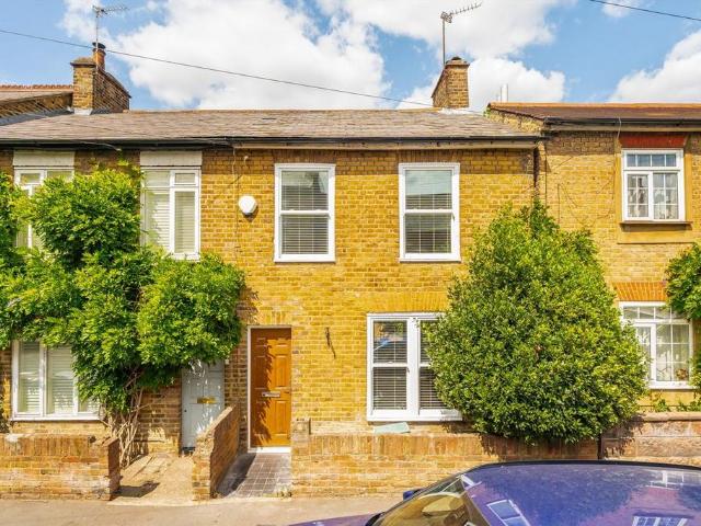House for rent in London Borough of Hounslow, Greater London