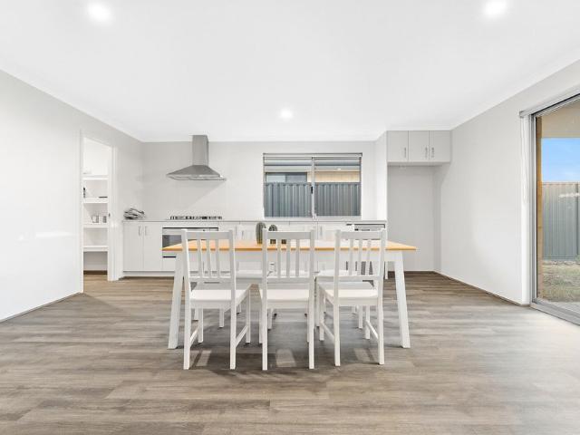 Room for rent in Byford, Western Australia