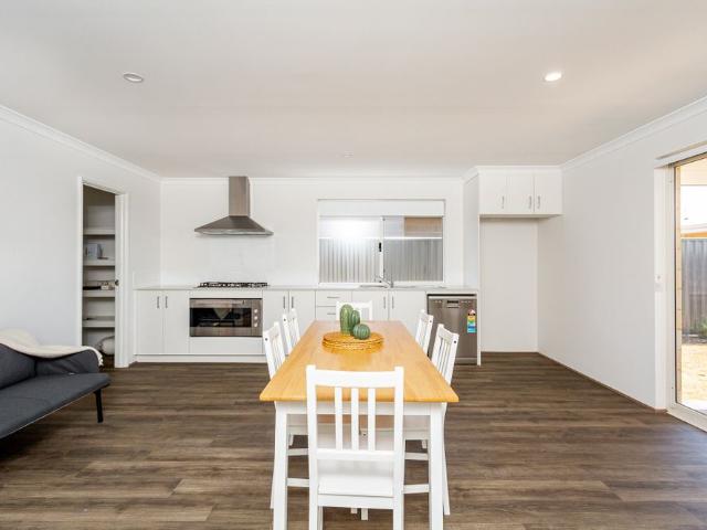 Room for rent in Byford, Western Australia