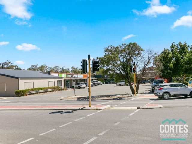 Retail for rent in Byford, Western Australia