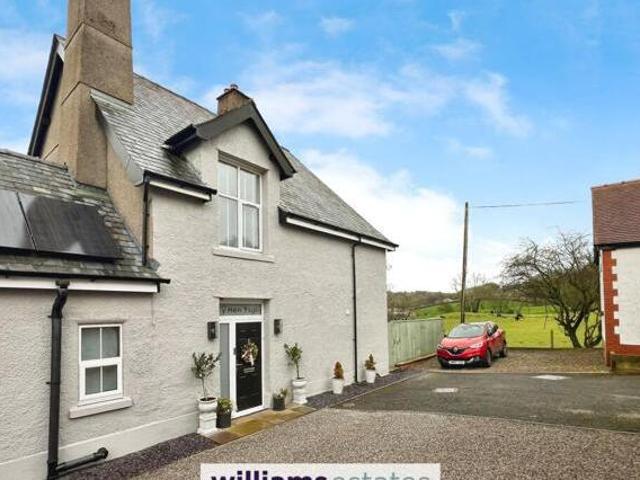 House for sale in Denbigh, Wales
