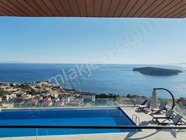 Karaburun, İzmir içerisinde kiralık Villa