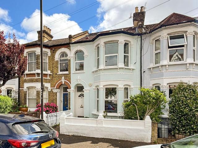 Apartment for rent in Penge, Greater London