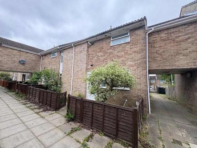 House for rent in Walworth Business Park, Barton Stacey