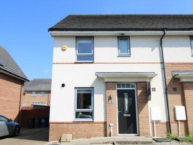 House for sale in Newcastle-under-Lyme, Staffordshire