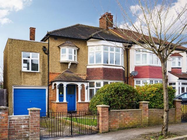 House for rent in Snaresbrook, Greater London