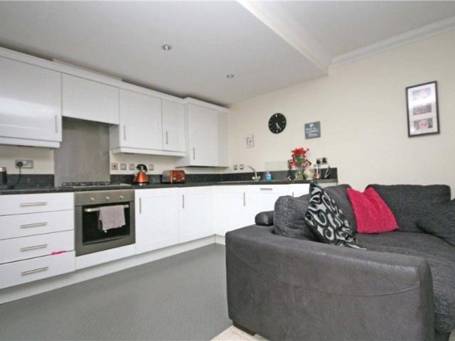 Apartment for rent in Addlestone, Runnymede