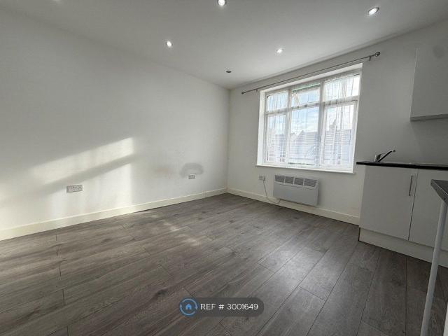Room for rent in London Borough of Harrow, Greater London