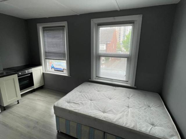 Apartment for rent in Wealdstone, Greater London