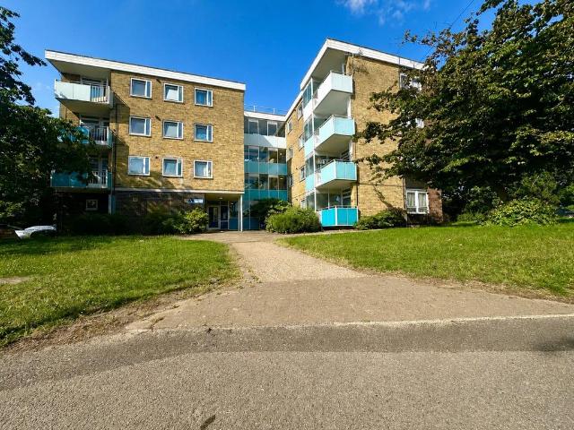 Apartment for rent in Thornhill Park, City Of Southampton