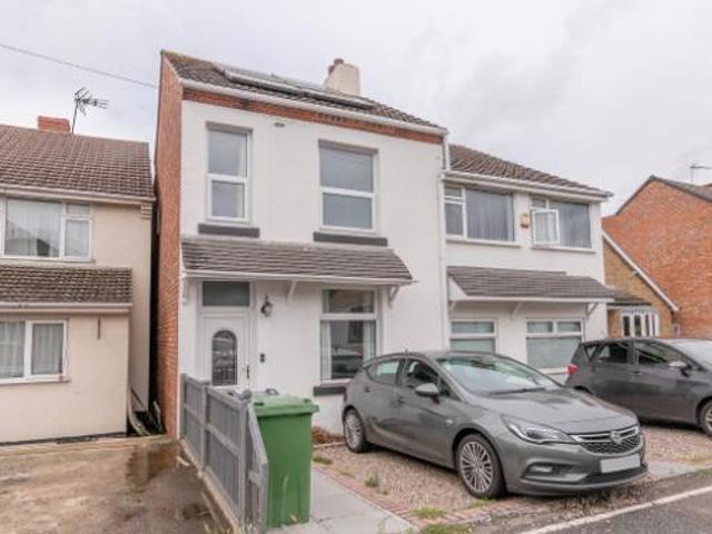 House for sale in Elmfield, Leicestershire