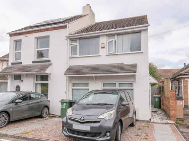 House for sale in Elmfield, Leicestershire
