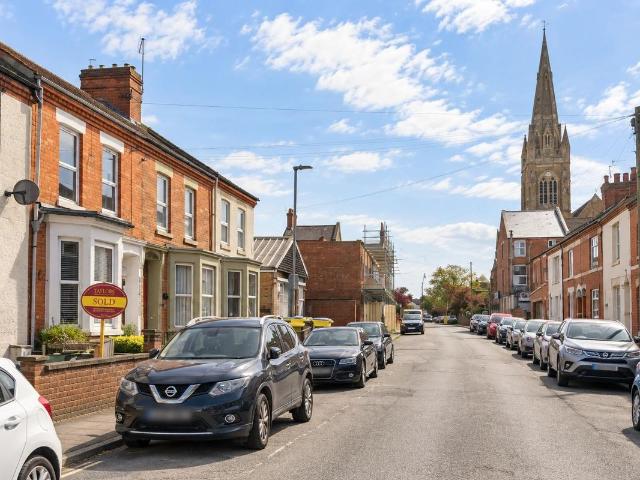 Apartment for rent in Kingsley Park, Northampton