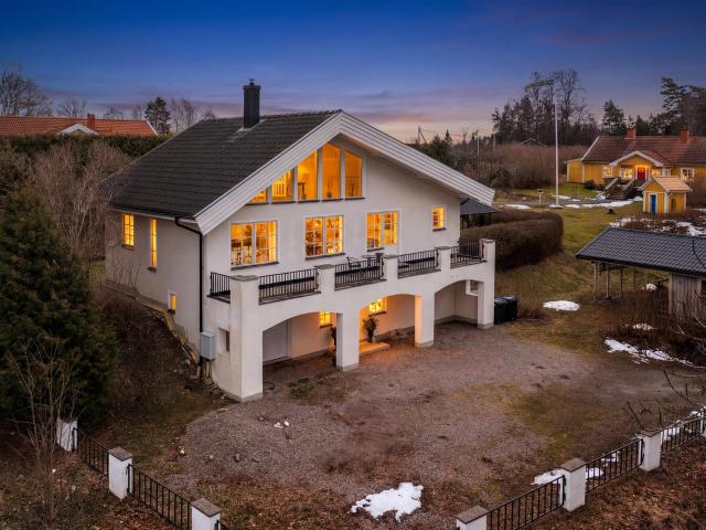 Villa till salu i Bålsta, Uppsala