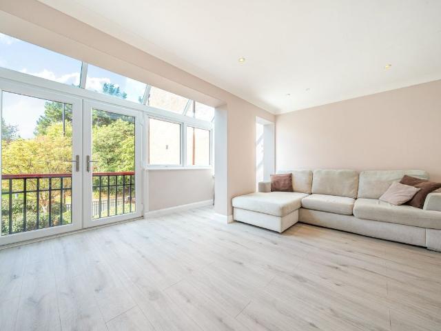 House for rent in London Borough of Southwark, Greater London