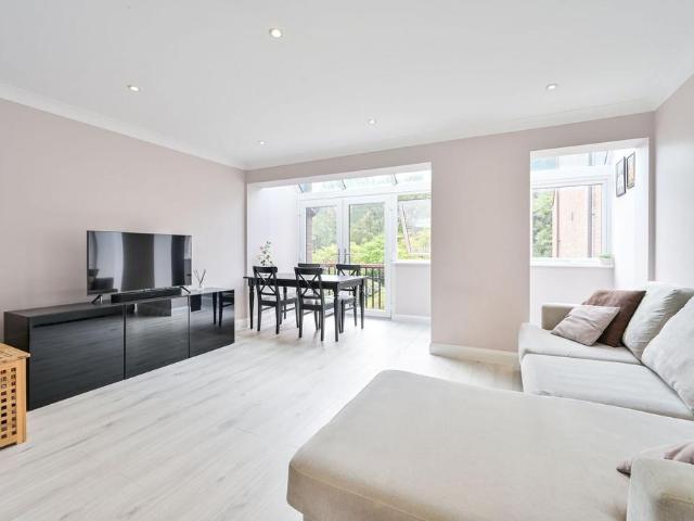 Apartment for rent in Rotherhithe, Greater London
