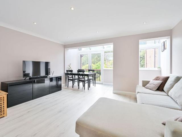 Apartment for rent in Rotherhithe, Greater London